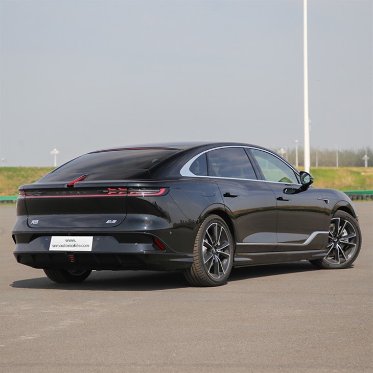 dongfeng Voyah Passion Sedan 