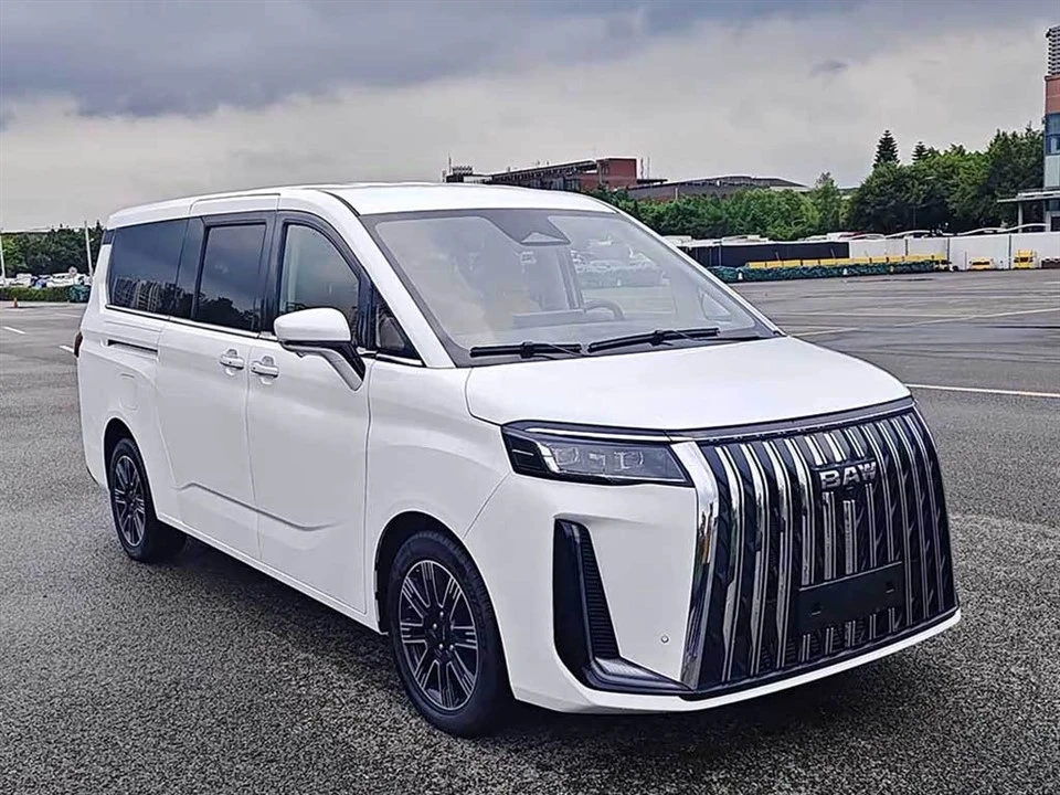 BAW M8 EV RHD 505 km MPV