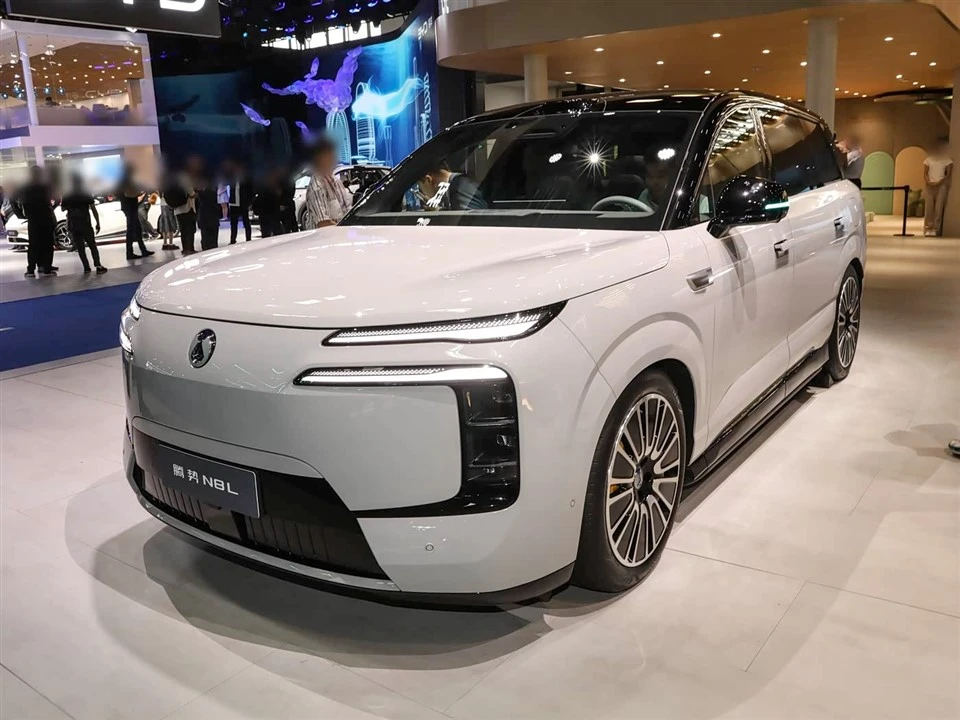Denza D8 RHD EV SUV 