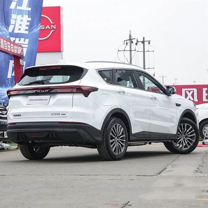 Jetour X70 C-DM 7 seat SUV